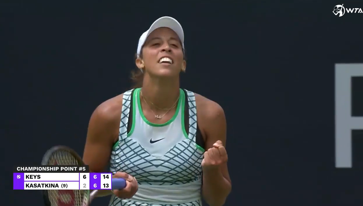 整个足球界 整个足球界